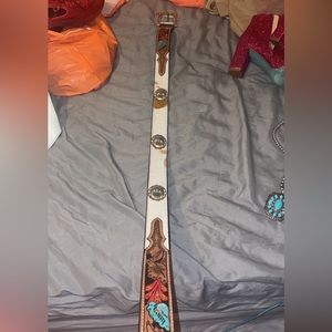 Myra Belt